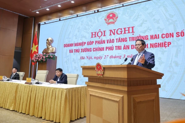 doanh-nghiep-chon-cong-nghe-lam-don-bay-tang-truong