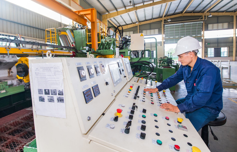 tang-truong-kinh-te-2025-quyet-tam-vuot-thach-thuc-but-pha-toan-dien