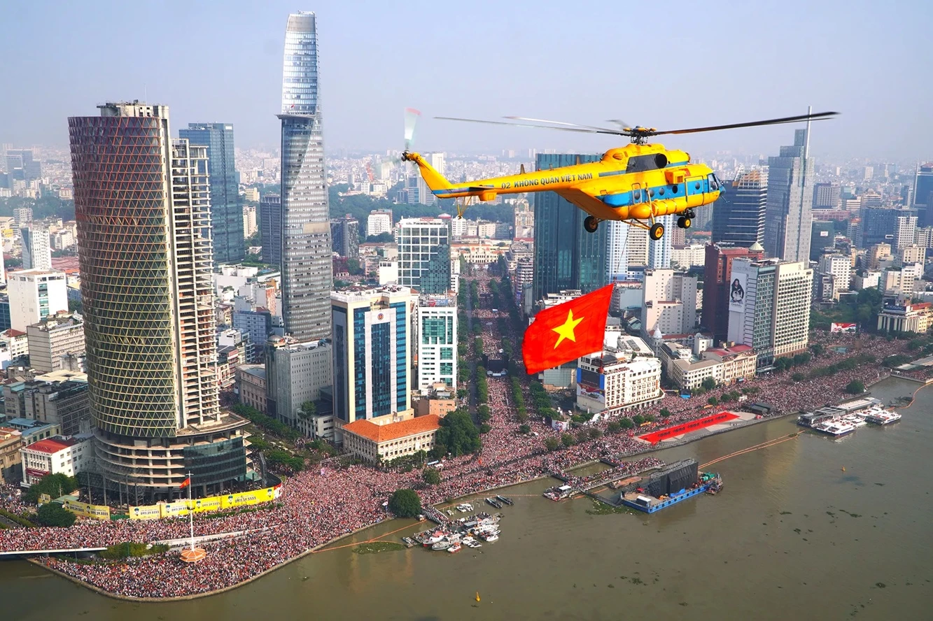 tp-ho-chi-minh-cong-bo-12-dau-an-noi-bat-nam-2025