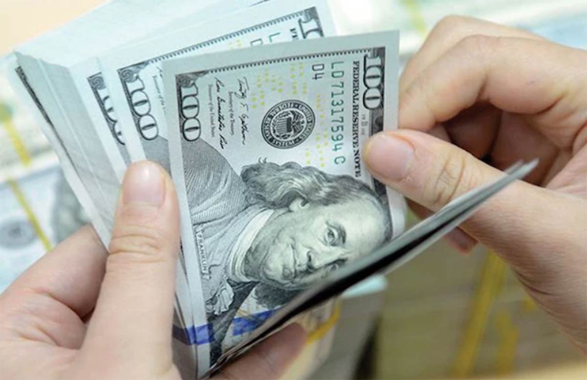 dong-tien-chay-ve-my-usd-tang-gay-ap-luc-lon-len-ty-gia