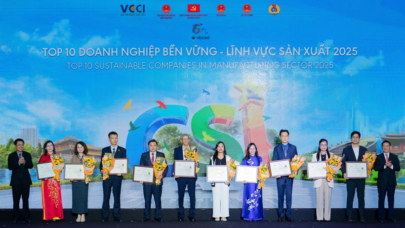 vinamilk-but-pha-esg-voi-danh-hieu-ngoi-sao-sci-va-loat-giai-thuong-danh-gia-2025