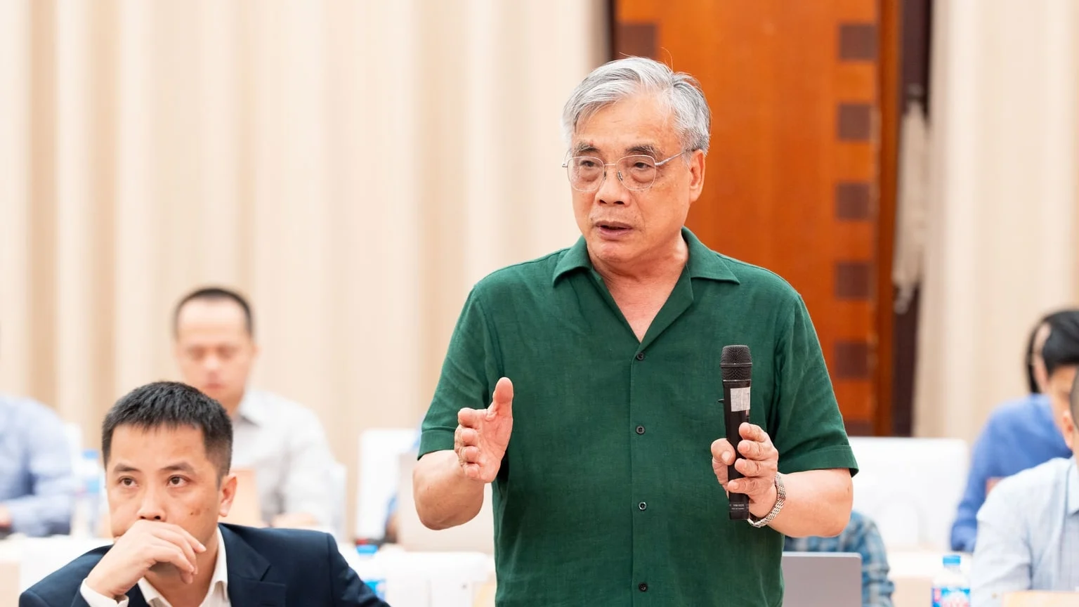 'Định kiến người giàu gắn với bất minh khiến doanh nhân thiếu được tôn trọng'