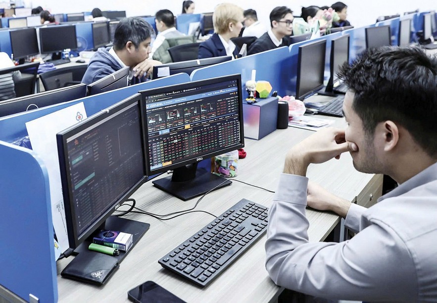 loi-nhuan-nganh-chung-khoan-dich-chuyen-theo-chat-luong-tang-truong