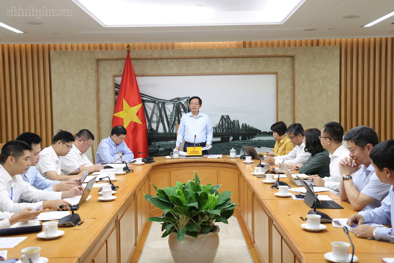 pho-thu-tuong-ho-quoc-dung-yeu-cau-thong-nhat-chi-tieu-do-luong-kinh-te-so-trong-gdp