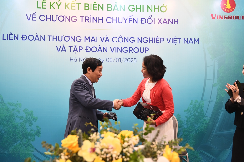 [VCCI - Vingroup] Lễ ký biên bản ghi nhớ hợp tác thúc đẩy chuyển đổi xanh và phát triển bền vững
