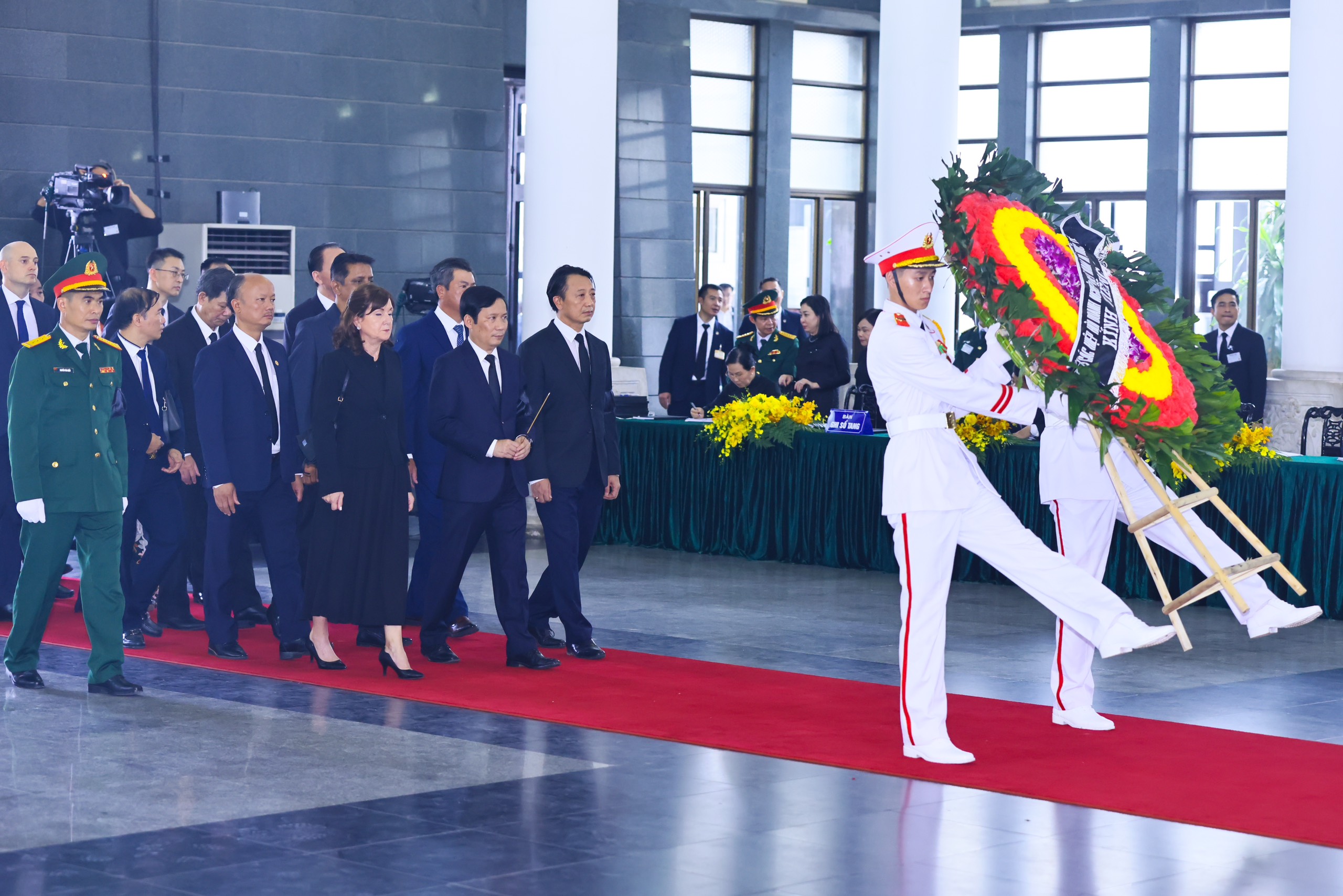 VCCI viếng TBT Nguyễn Phú Trọng 25/7/2024