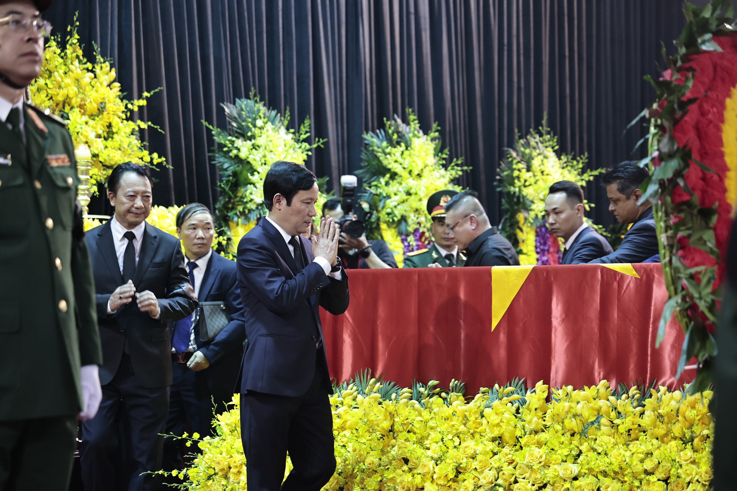 VCCI viếng TBT Nguyễn Phú Trọng 25/7/2024