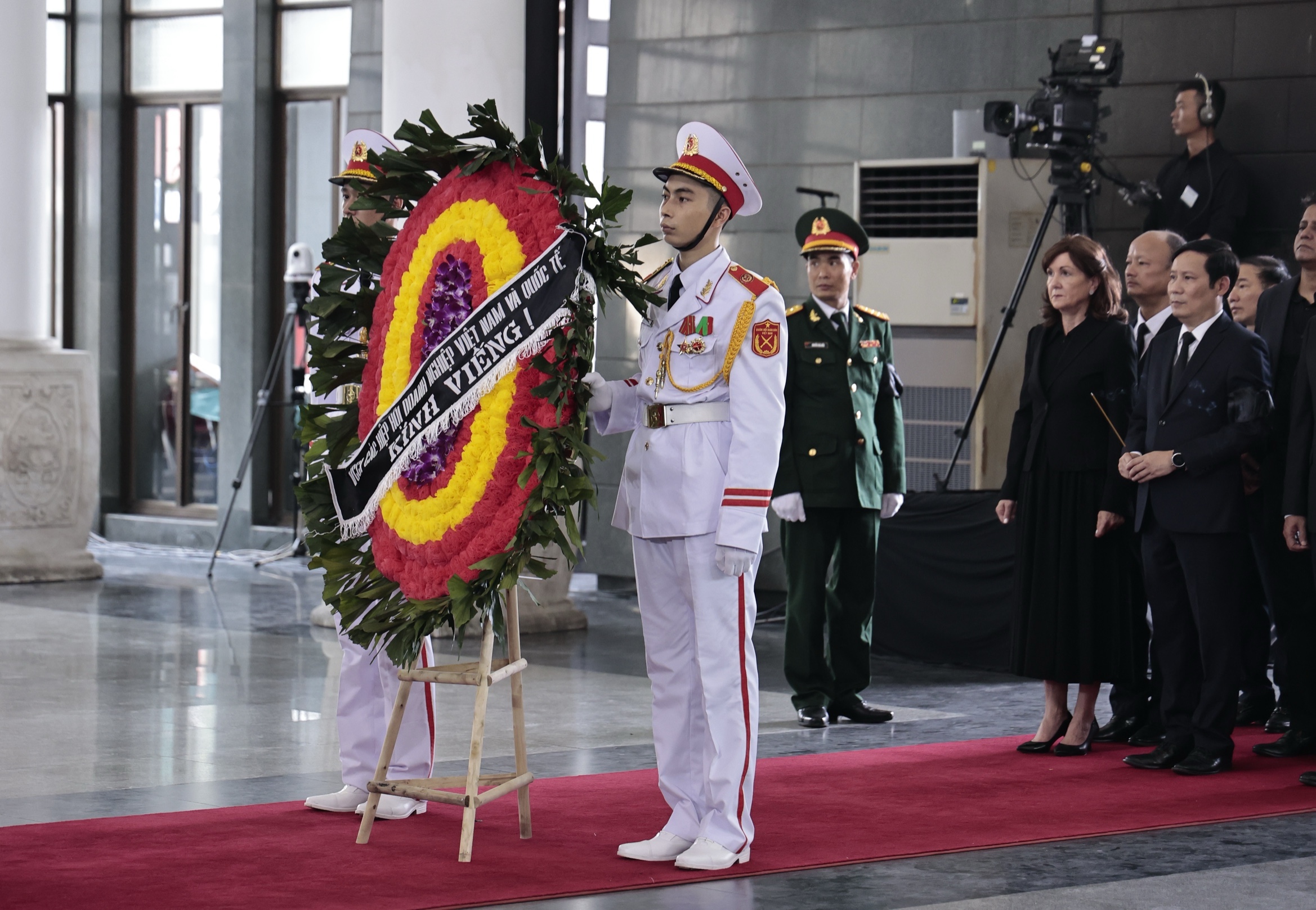 VCCI viếng TBT Nguyễn Phú Trọng 25/7/2024