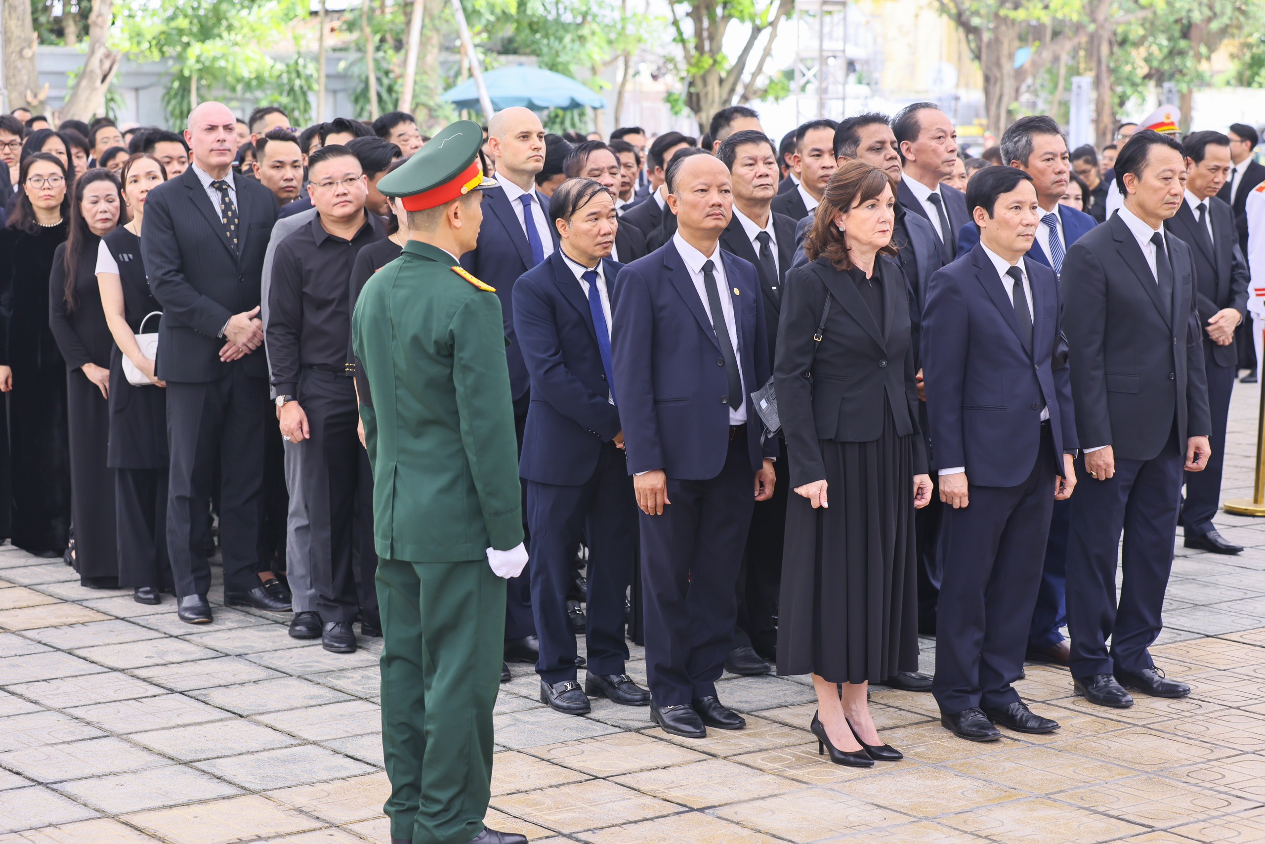 VCCI viếng TBT Nguyễn Phú Trọng 25/7/2024