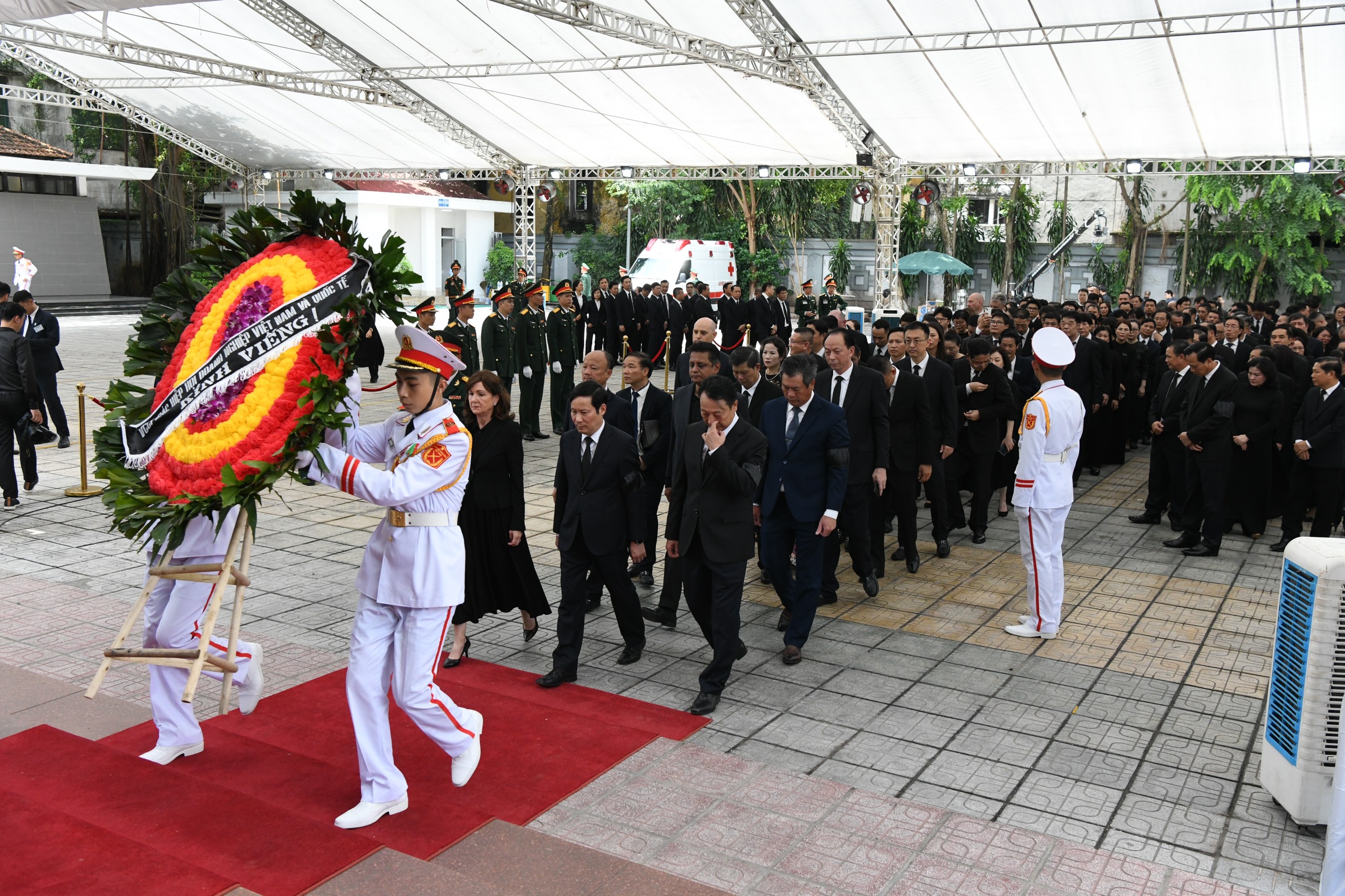 VCCI viếng TBT Nguyễn Phú Trọng 25/7/2024
