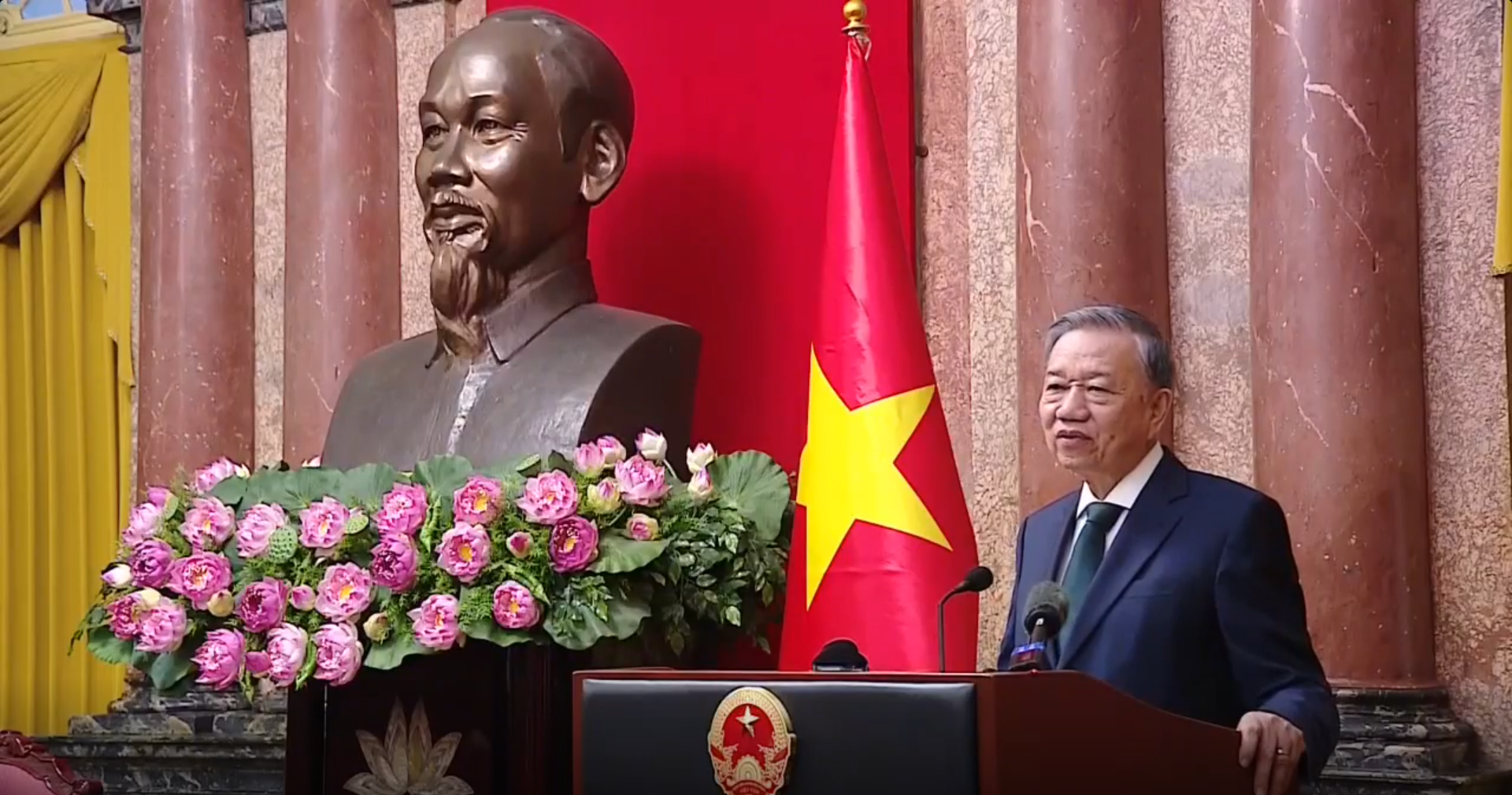 Tổng Bí thư, Chủ tịch nước Tô Lâm gặp mặt Đoàn đại biểu doanh nhân tiêu biểu