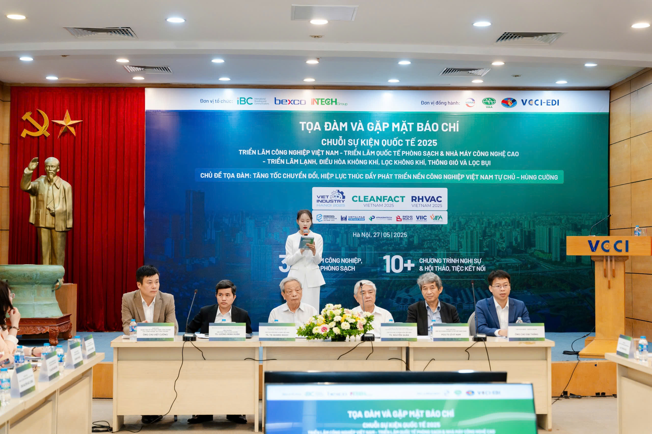 Tọa đàm và gặp mặt báo chí giới thiệu Triển lãm quốc tế công nghiệp Việt Nam 2025 (Viet Industry 2025)